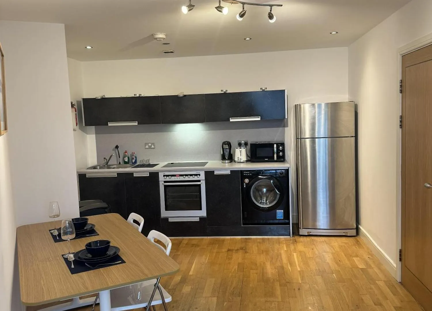Bute Terrace Apartment - Cardiff City Center 0*,  Ηνωμένο Βασίλειο
